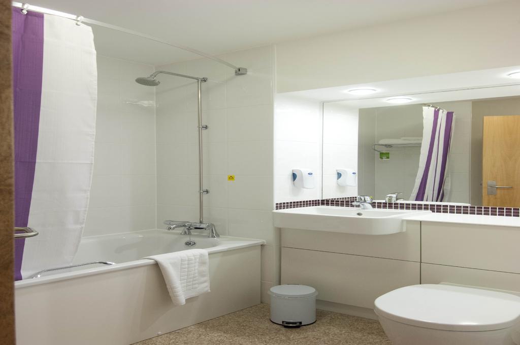 Premier Inn Sittingbourne Kent Экстерьер фото