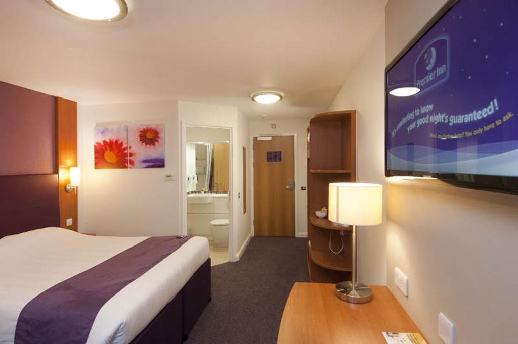 Premier Inn Sittingbourne Kent Экстерьер фото